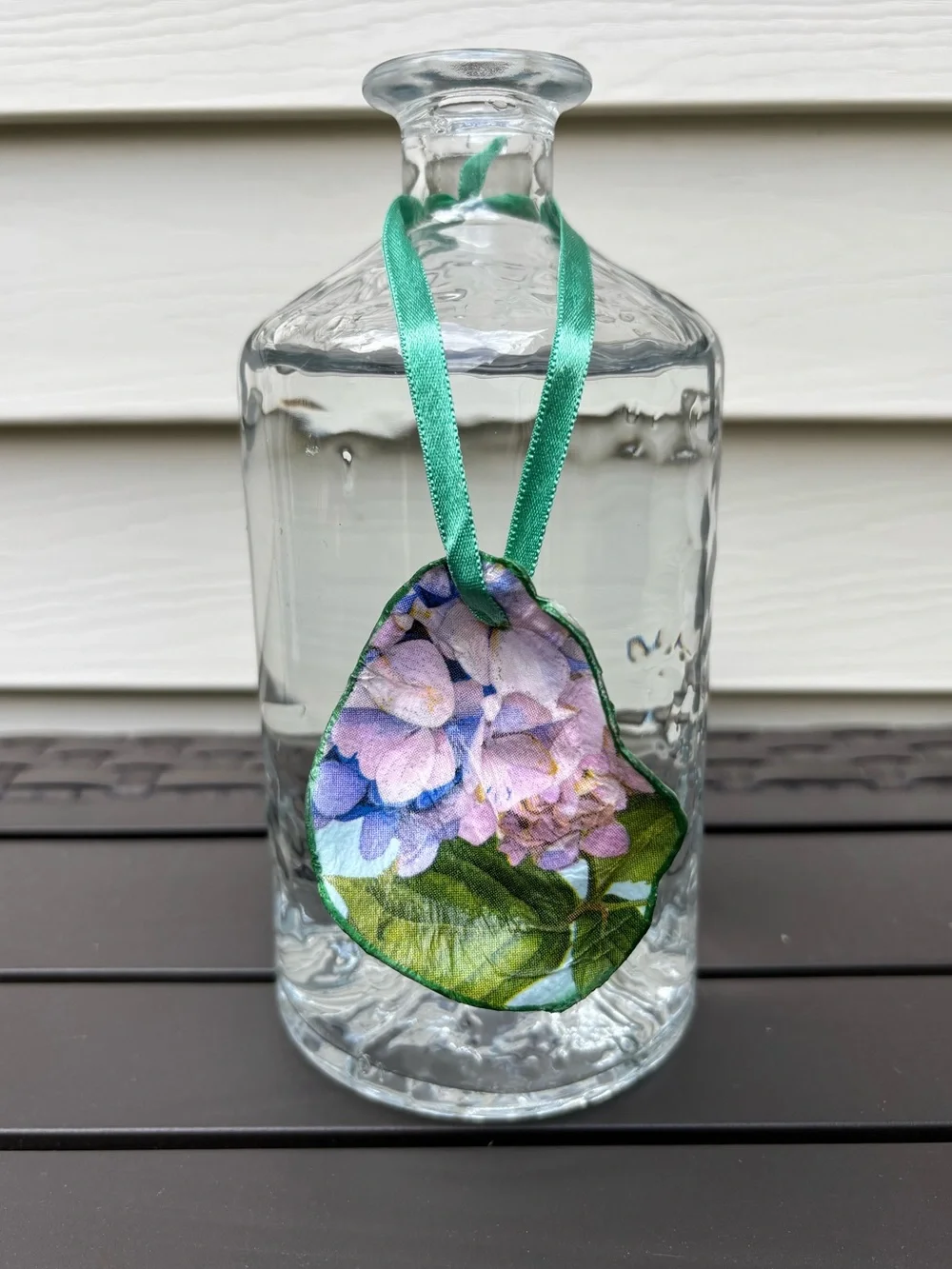 Handmade hydrangea decoupage shell ornament with vase